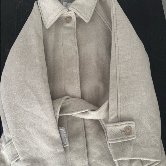 Abercrombie & Fitch Jackets & Blazers - Abercrombie & Fitch Tan/Beige Trench Peacoat Jacket. Great condition. Sz XSP